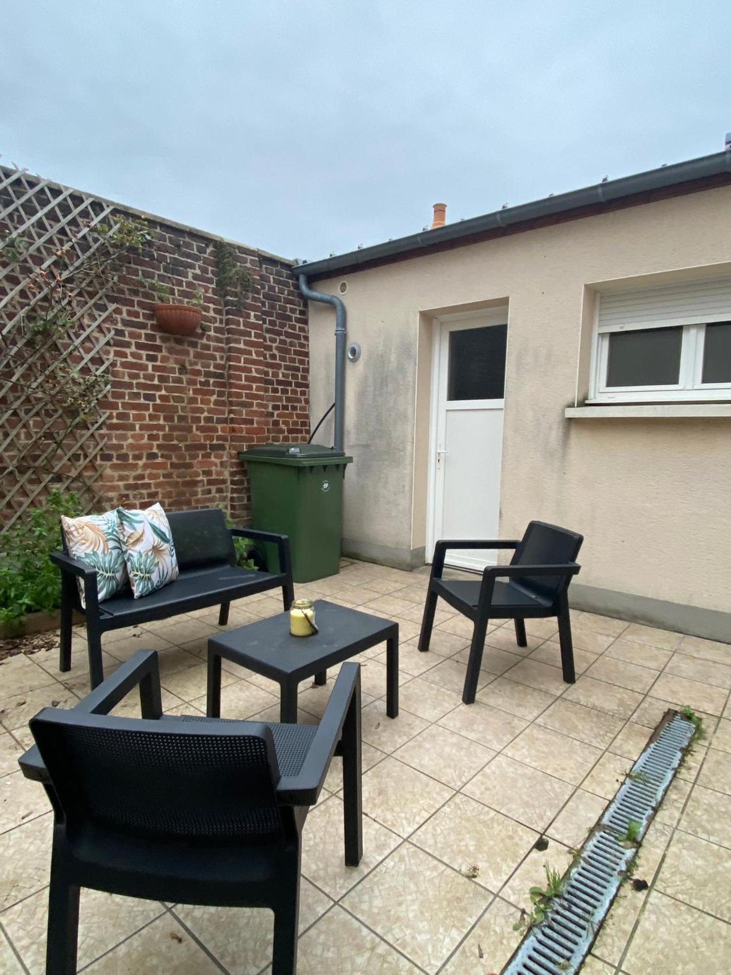 Holiday home La Grande Amienoise De 7 Chambres, Quartier Calme Et Residentiel Amiens