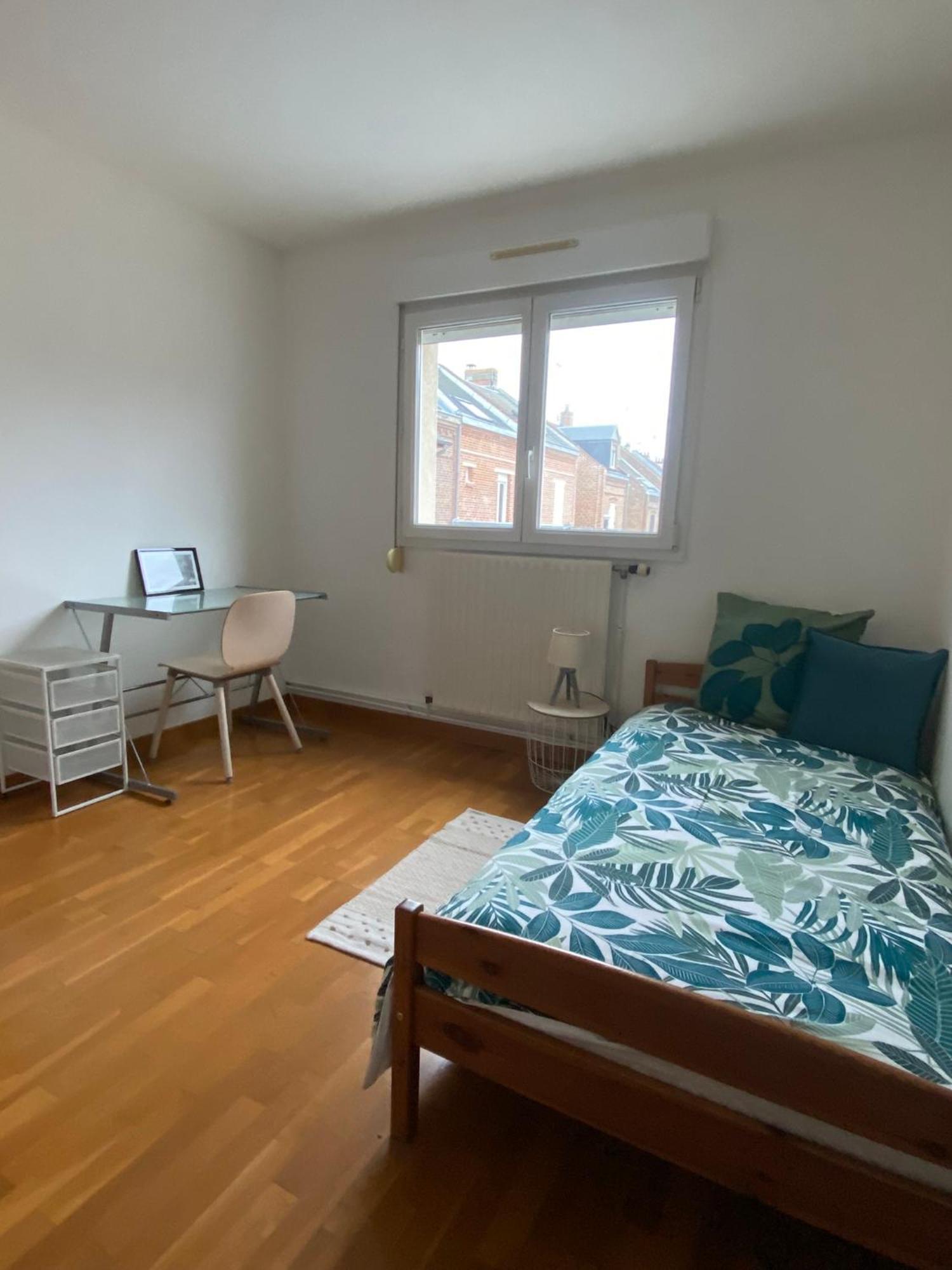 Holiday home La Grande Amienoise De 7 Chambres, Quartier Calme Et Residentiel *
